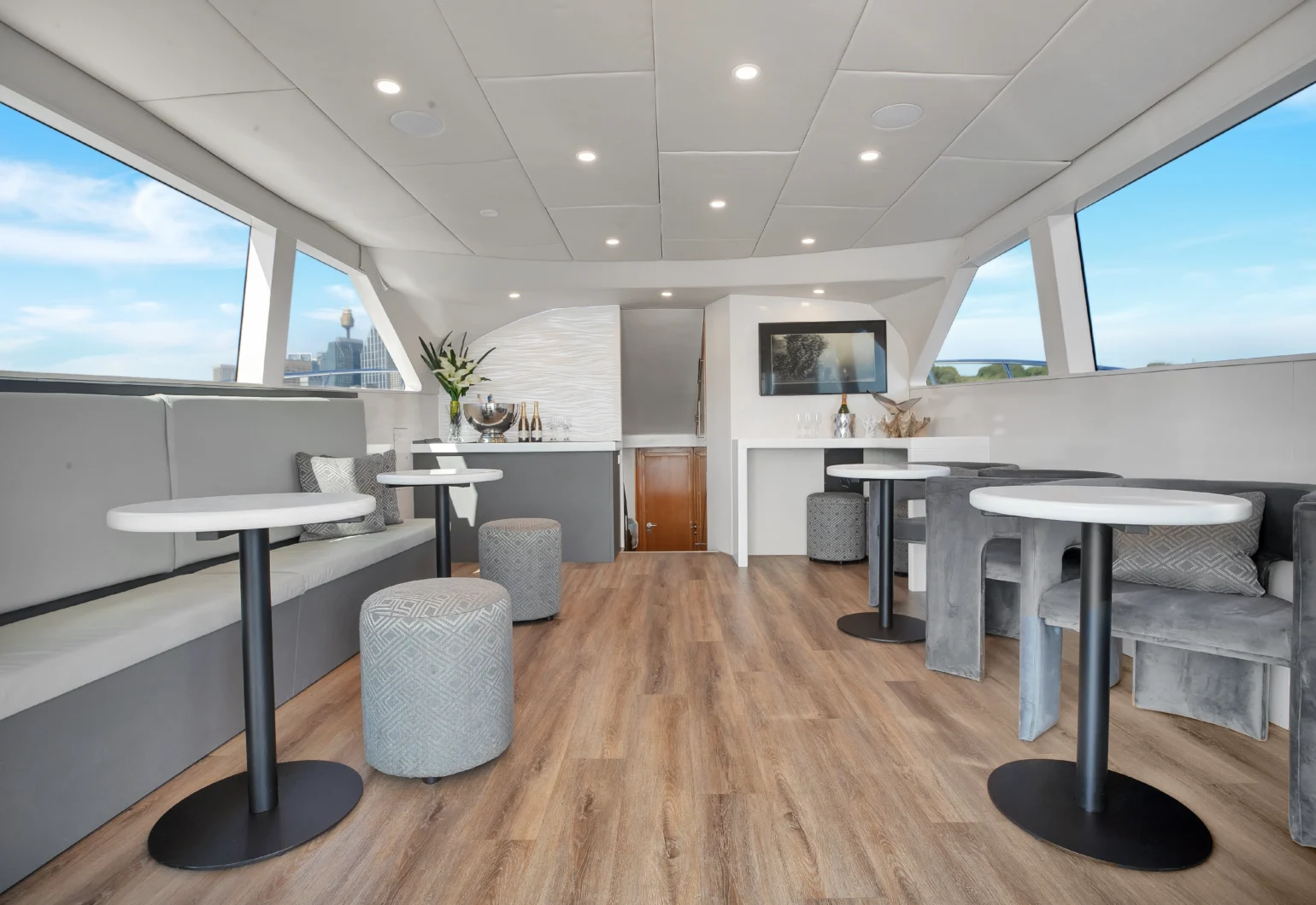 State-of-the-art-motoryacht-boathire-sydney