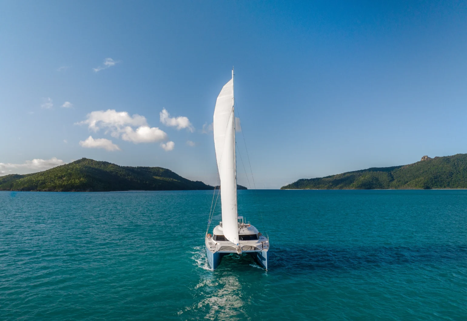 feng sydney boat catamaran hire3